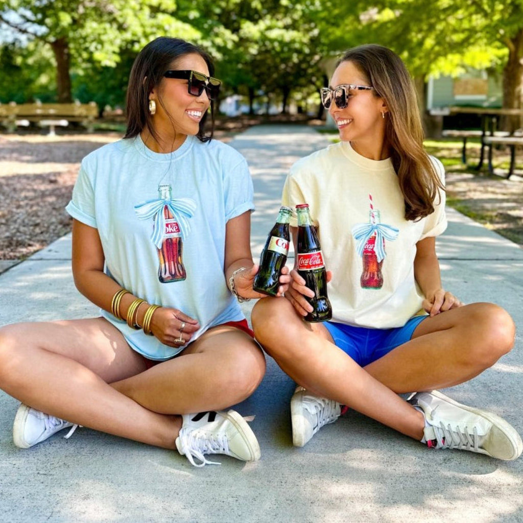 'Vintage Soda With Bow' T-Shirt